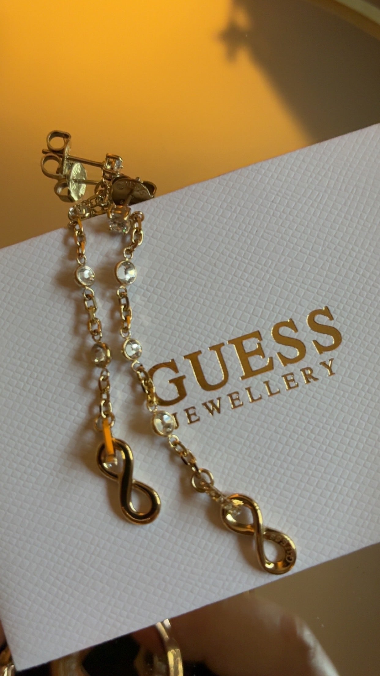 🎀 Boucles d’oreilles  Outlet GUESS